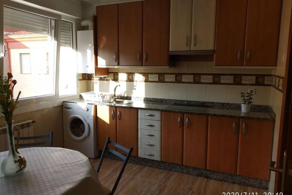 Piso Cerca De Playa Samil Apartment Vigo Ngoại thất bức ảnh